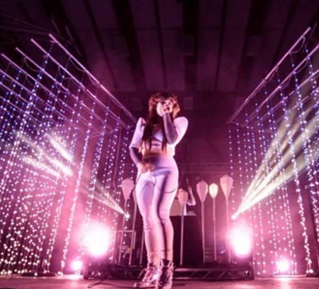 Megan James of Purity Ring, live 2015.